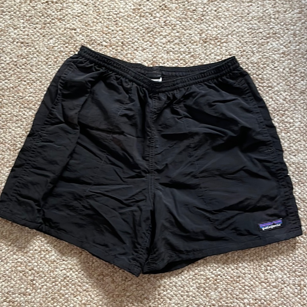 Men’s Patagonia baggies (5 inch inseam)